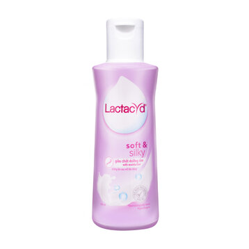 Dung Dịch Vệ Sinh Phụ Nữ Lactacyd Dưỡng Ẩm 150ml
