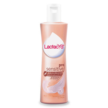 Dung Dịch Vệ Sinh Phụ Nữ Lactacyd Cho Da Nhạy Cảm 250ml